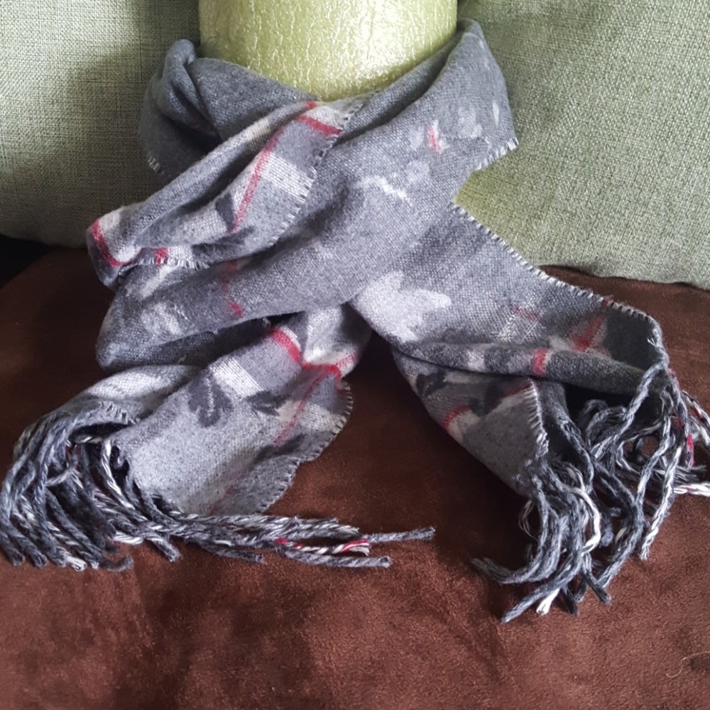 Scarf - Picture 2 of 3